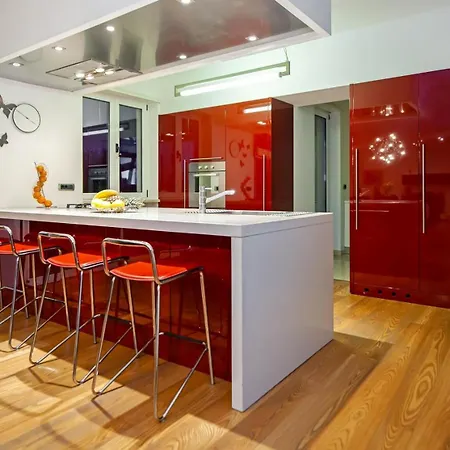 Villa Sky Near Rovinj For 10 People With Private Heated Pool & Children Playground