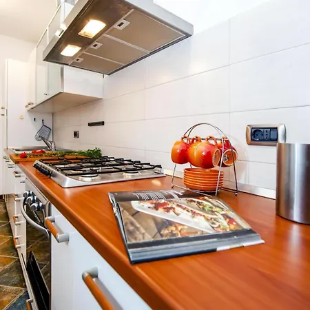 Villa Sky Near Rovinj For 10 People With Private Heated Pool & Children Playground Rovinjsko Selo