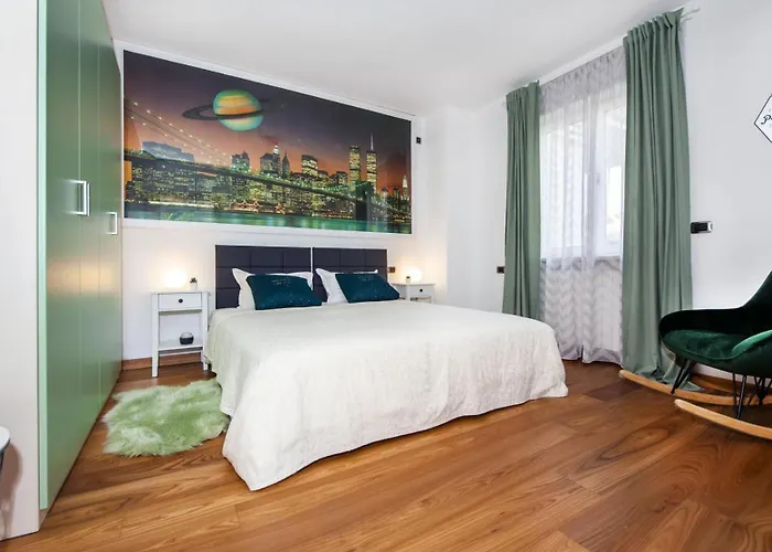 ヴィラ Sky Near Rovinj For 10 People With Private Heated Pool & Children Playground ロヴィンスコ・セロ