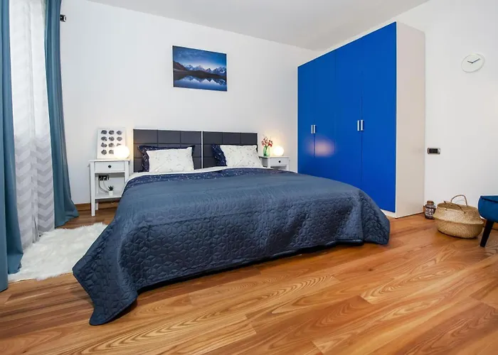 Sky Near Rovinj For 10 People With Private Heated Pool & Children Playground ロヴィンスコ・セロ