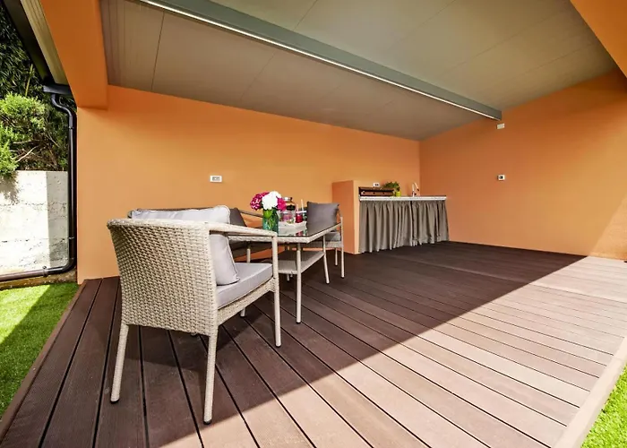 Sky Near Rovinj For 10 People With Private Heated Pool & Children Playground ヴィラ *